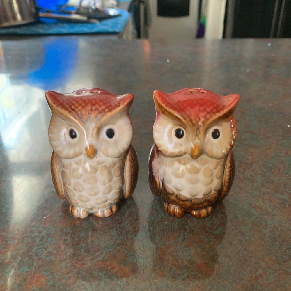Salt and pepper shakers